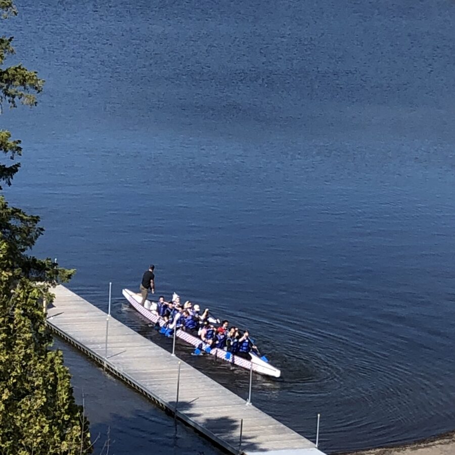 Entourage sur-le-Lac